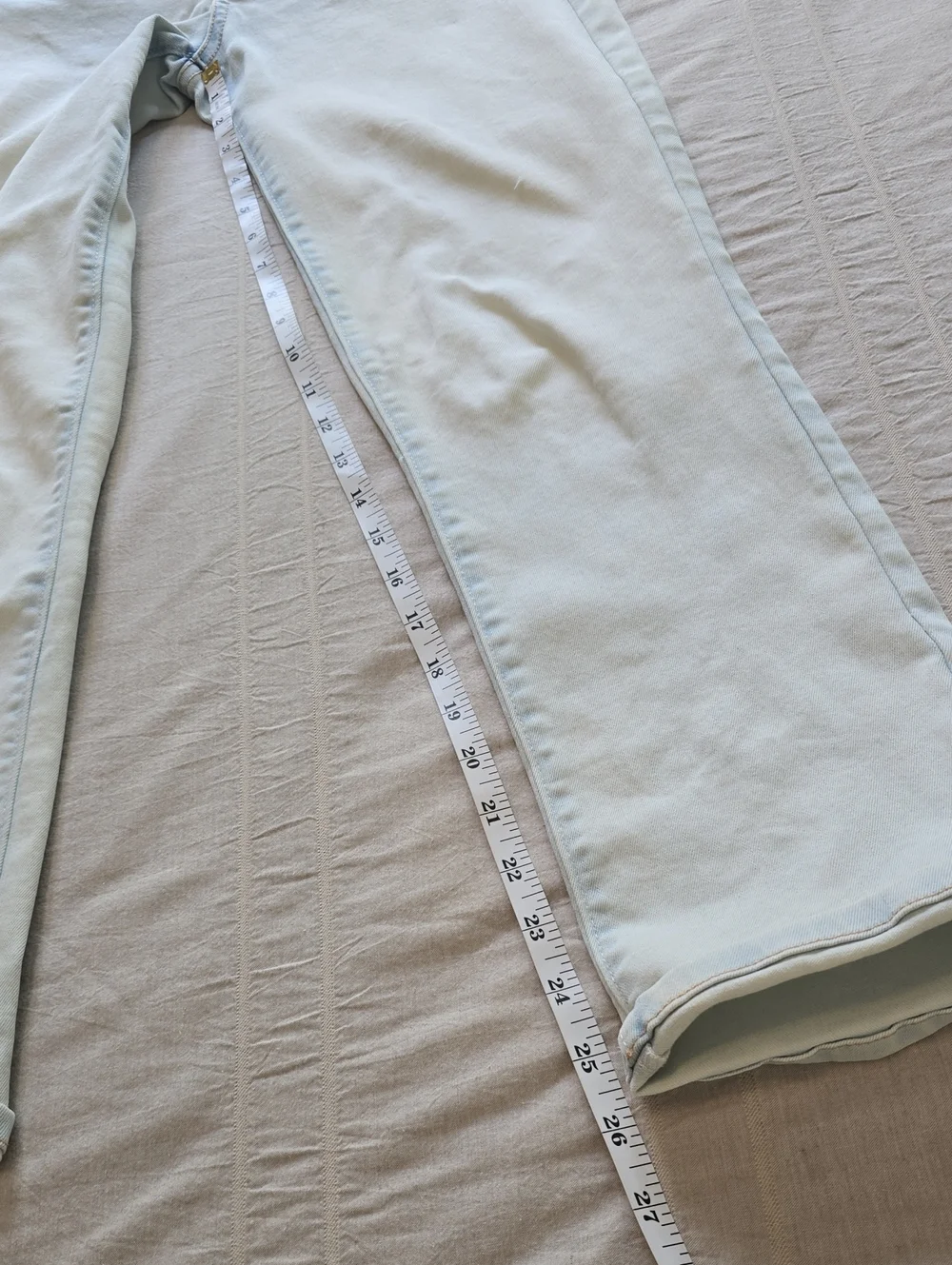 Vintage America Light Wash  Cuffed Women’s Jeans Size 2/26